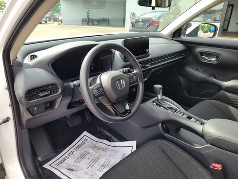 Certified 2024 Honda HR-V LX image 17