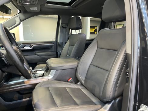 Used 2025 Chevrolet Silverado 1500 RST w/ Convenience Package II AWD/4WD image 19