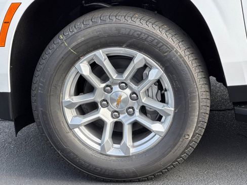 New 2026 Chevrolet Tahoe LS image 26