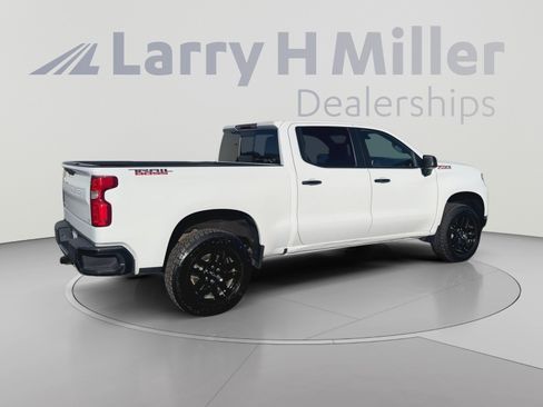 Used 2022 Chevrolet Silverado 1500 LT Trail Boss w/ Convenience Package II AWD/4WD image 8
