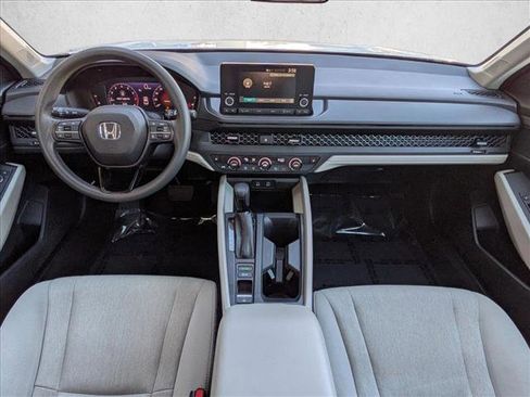 Used 2023 Honda Accord EX image 18