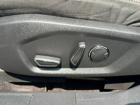 Used 2017 Ford Fusion SE FWD image 20