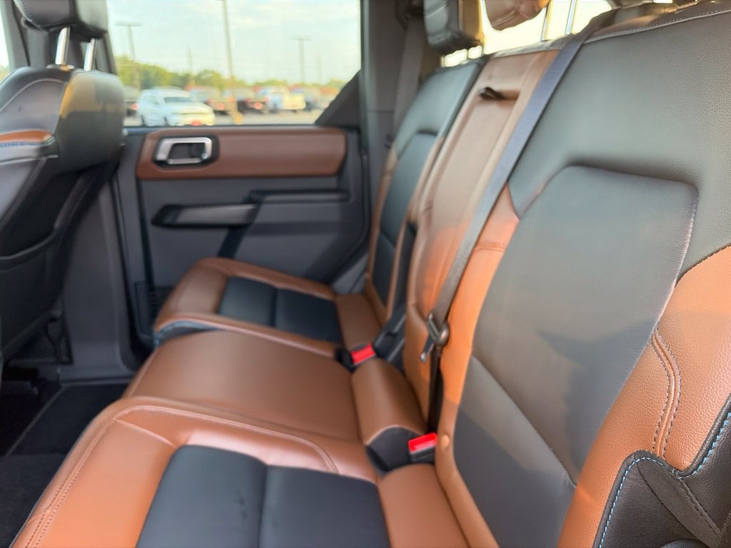 Used 2024 Ford Bronco Outer Banks AWD/4WD image 35