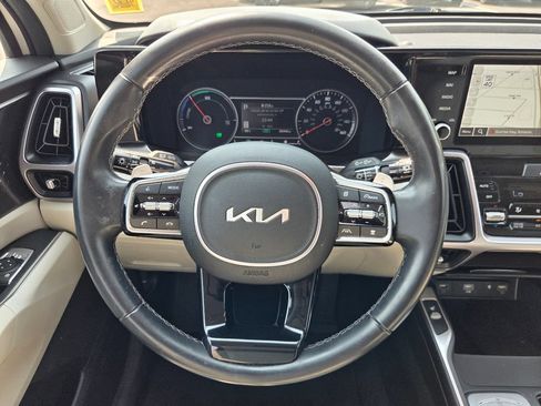 Used 2023 Kia Sorento EX AWD/4WD image 14