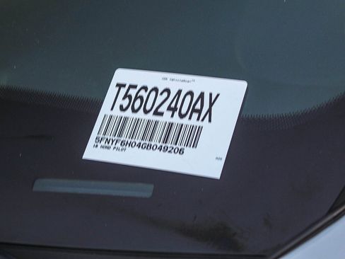 Used 2016 Honda Pilot Elite image 31