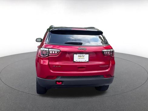 Used 2025 Jeep Compass Trailhawk AWD/4WD image 11