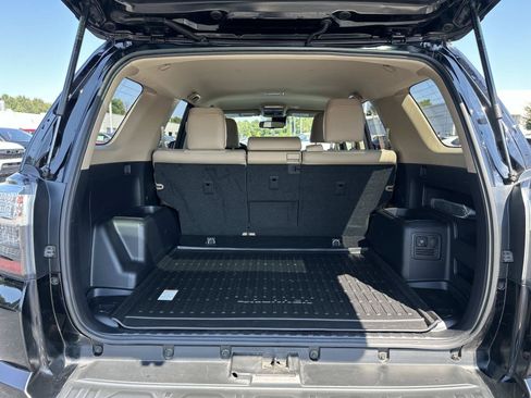 Used 2021 Toyota 4Runner SR5 Premium AWD/4WD image 9