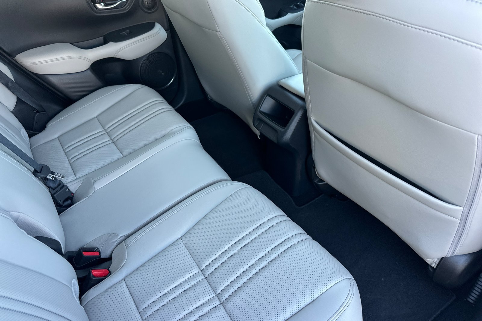 Used 2024 Honda HR-V EX-L image 18