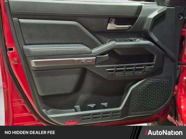 Used 2025 Toyota Tacoma TRD Off-Road AWD/4WD image 1
