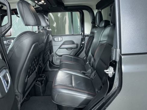 Used 2021 Jeep Gladiator Rubicon image 25