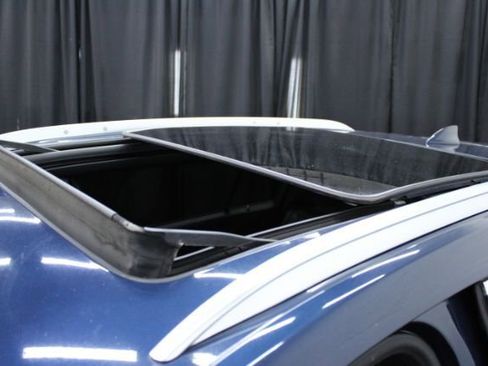 Used 2019 Cadillac XT4 Premium Luxury image 10