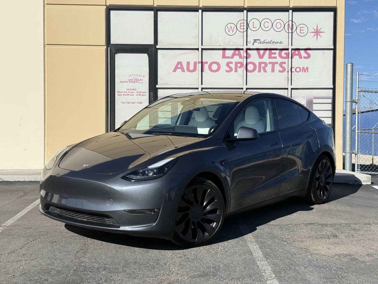 Used 2023 Tesla Model Y Performance AWD/4WD image 4