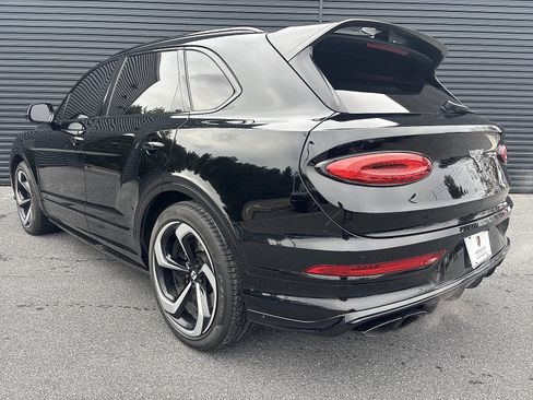 Used 2022 Bentley Bentayga AWD/4WD image 3