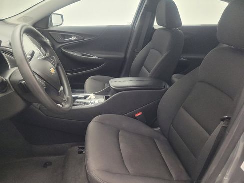 Used 2025 Chevrolet Malibu LT FWD image 17