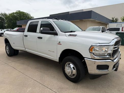 Used 2022 RAM 3500 Tradesman AWD/4WD image 7