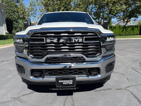 Used 2026 RAM 2500 Big Horn AWD/4WD image 3