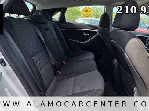 Used 2016 Hyundai Elantra GT FWD image 20
