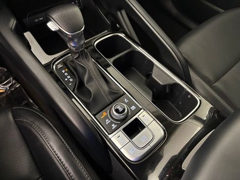 Used 2021 Kia Telluride LX AWD/4WD image 29