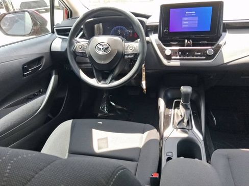 Used 2026 Toyota Corolla LE FWD image 8