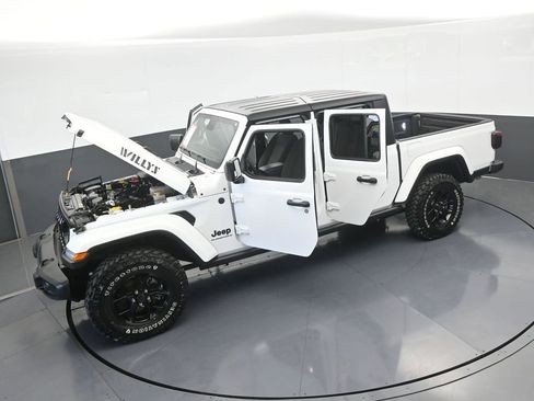Used 2024 Jeep Gladiator Sport image 68