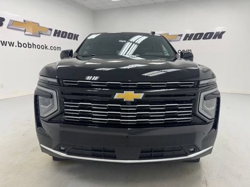 New 2026 Chevrolet Tahoe High Country AWD/4WD image 2