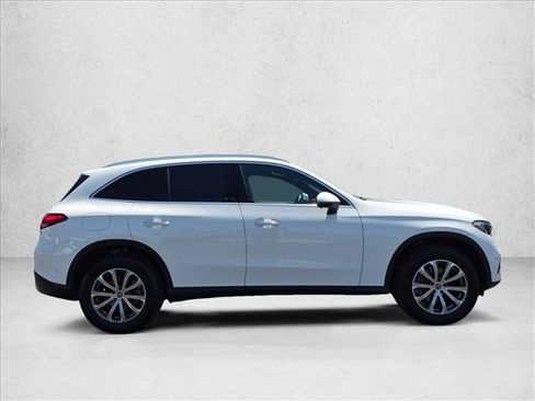 Certified 2024 Mercedes-Benz GLC 300 4MATIC image 4