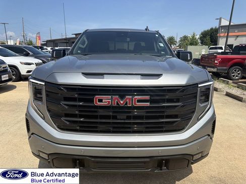 Used 2026 GMC Sierra 1500 Elevation w/ Elevation Premium Package AWD/4WD image 4