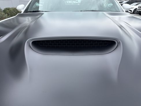 Used 2015 Dodge Challenger SRT Hellcat image 9