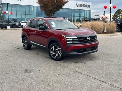 New 2026 Nissan Kicks SV image 2