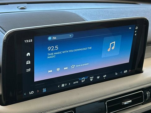 New 2026 Lincoln Aviator Reserve AWD/4WD image 18
