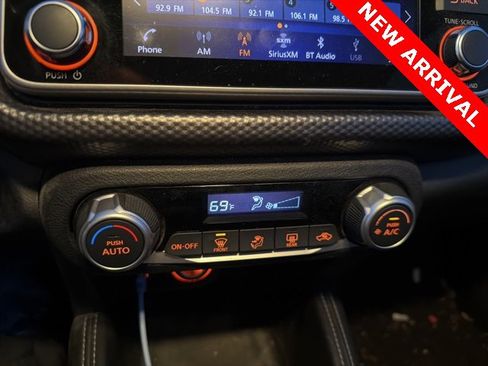 Used 2018 Nissan Kicks SV image 13