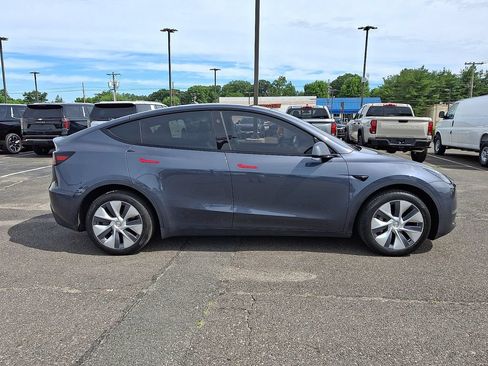 Used 2023 Tesla Model Y Long Range AWD/4WD image 12