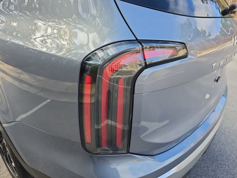 Used 2024 Kia Telluride SX image 37