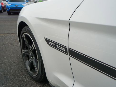Used 2019 Ford Mustang GT Premium w/ Equipment Group 401A image 9