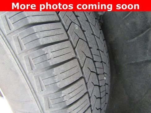 Used 2020 GMC Acadia SLT AWD/4WD image 30