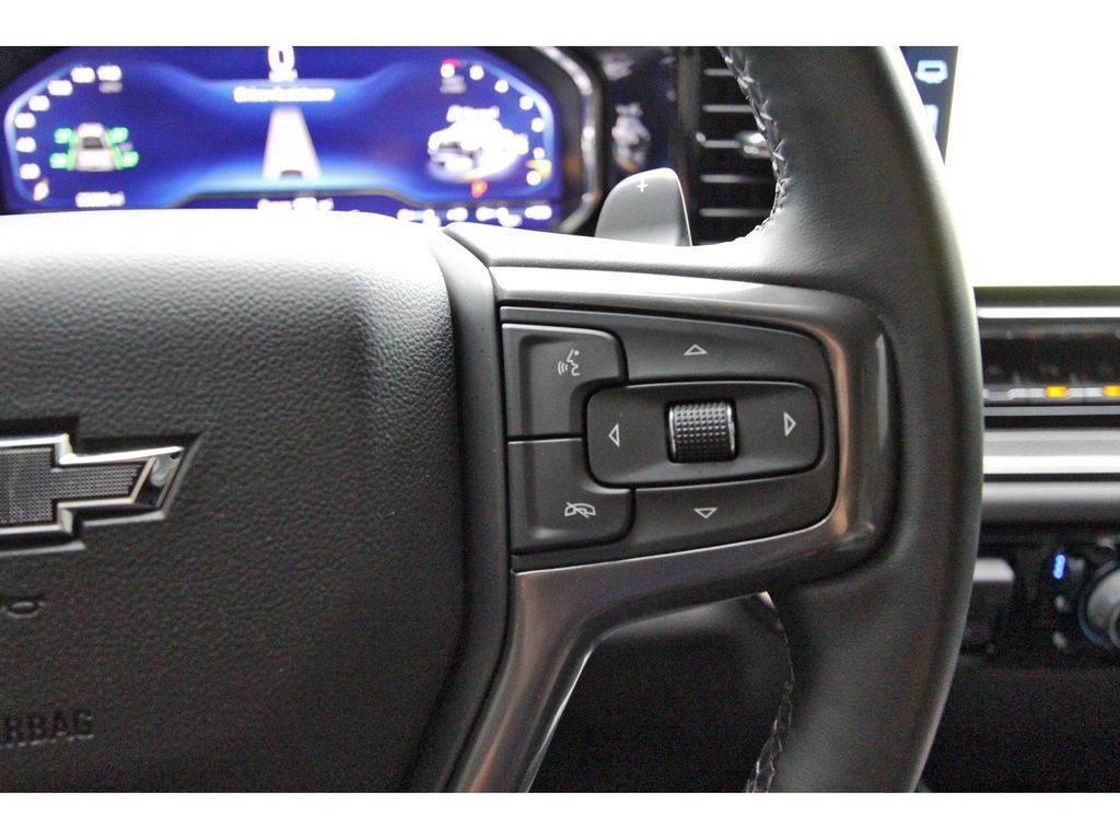Used 2025 Chevrolet Silverado 1500 ZR2 w/ Technology Package AWD/4WD image 19