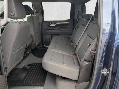 Used 2023 Chevrolet Silverado 1500 LT image 17