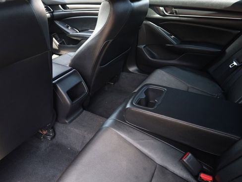 Used 2020 Honda Accord Sport image 12