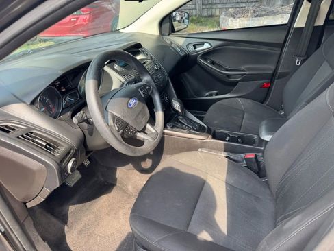 Used 2017 Ford Focus SE FWD image 16