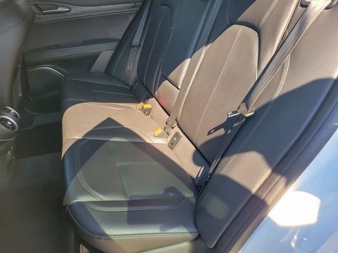 Used 2022 Alfa Romeo Stelvio Sprint image 10