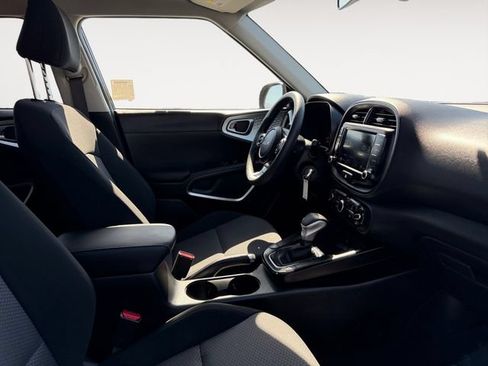 Used 2022 Kia Soul LX w/ Technology Package FWD image 13