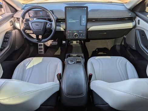 Used 2022 Ford Mustang Mach-E Premium image 10