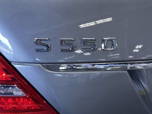 Used 2012 Mercedes-Benz S 550 4MATIC image 25