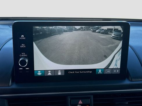 Certified 2023 Honda Pilot EX-L image 13