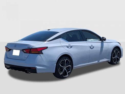 New 2026 Nissan Altima 2.5 SR FWD image 5