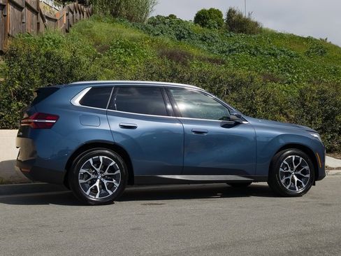 Used 2025 BMW X3 xDrive30i w/ Convenience Package image 4