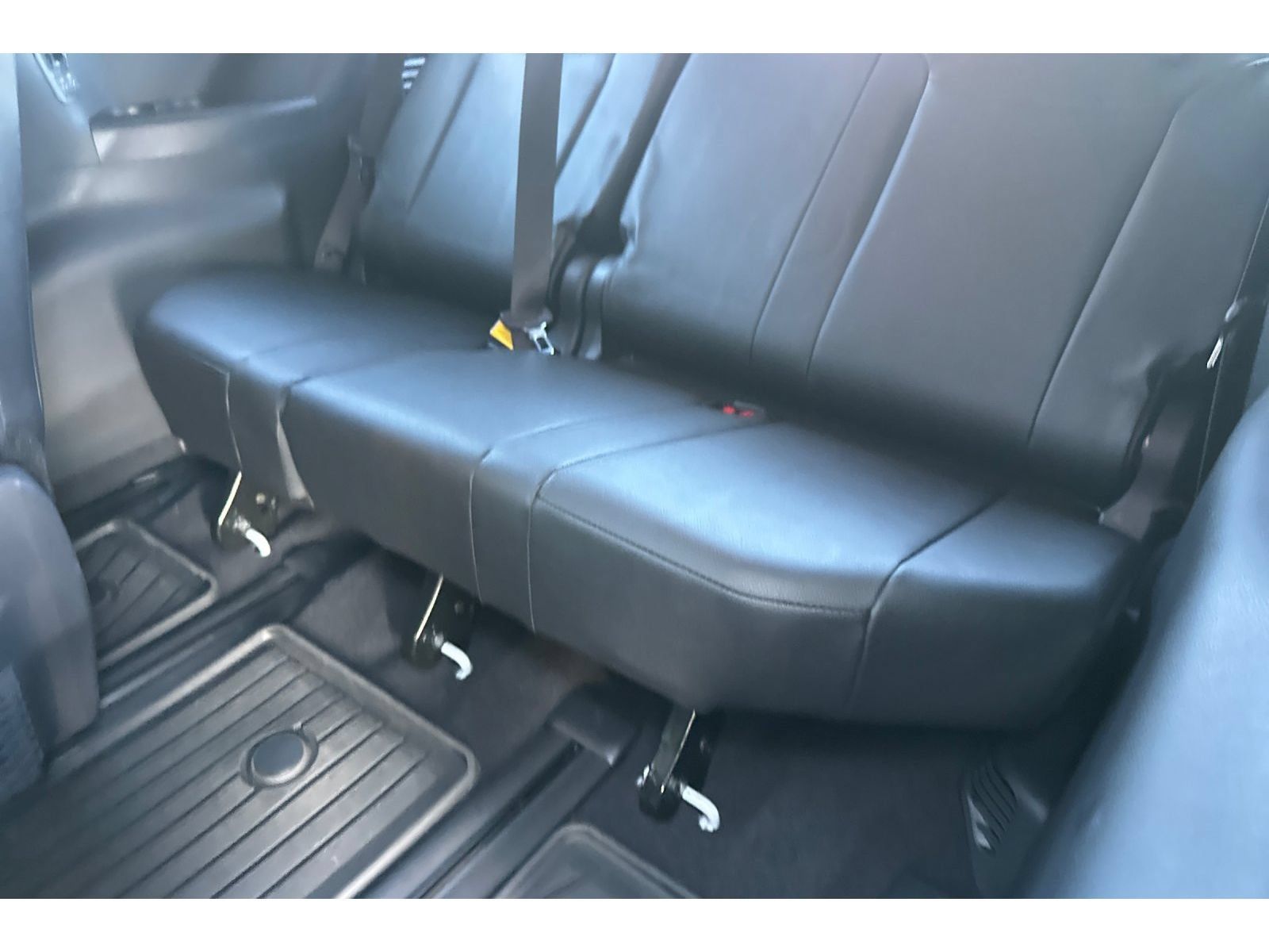Used 2025 Toyota Sienna XSE w/ XSE Premium Package AWD/4WD image 18