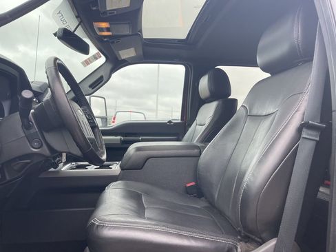 Used 2016 Ford F250 Lariat w/ Chrome Package image 21