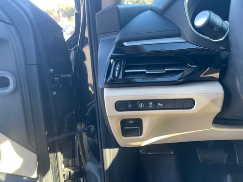 Used 2022 Acura MDX FWD w/ Technology Package image 17