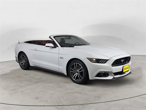 Used 2016 Ford Mustang GT Premium image 7